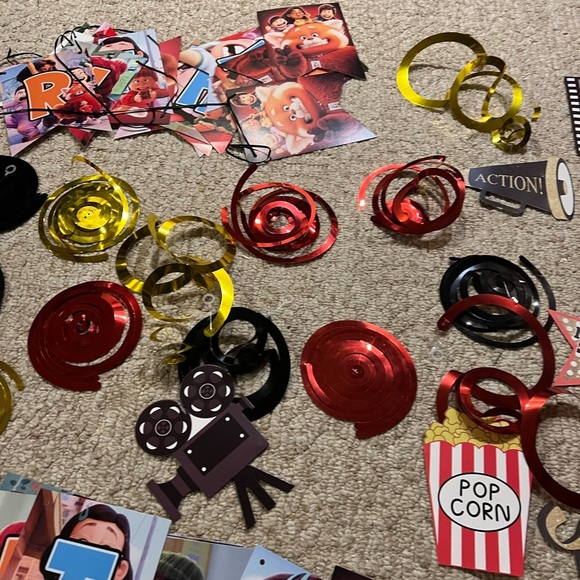 50 piece Turning Red Birthday
Banners & Swirls Bundle - Picture 3 of 9